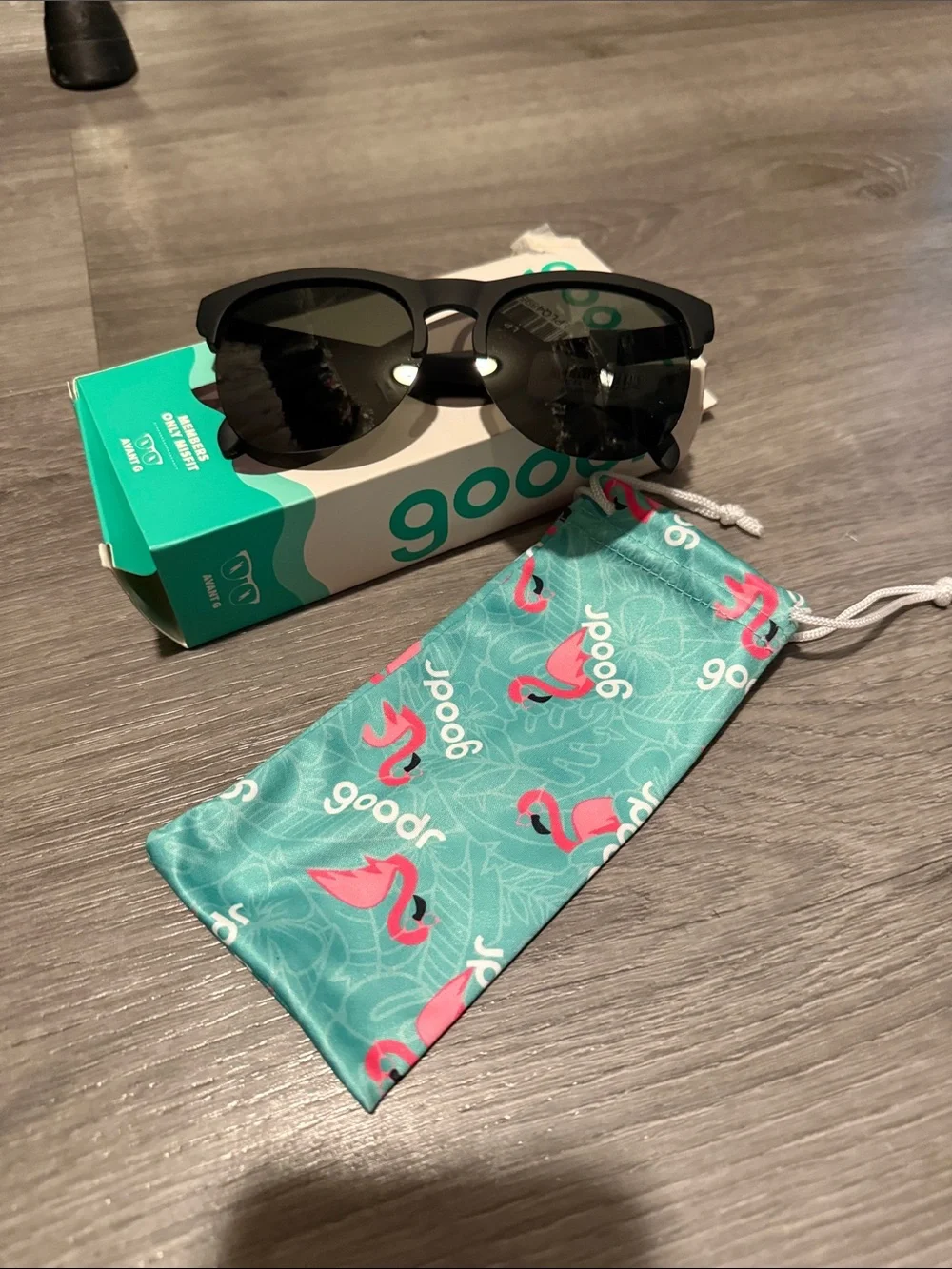 Goodr Black Polarized Sunglasses with Flamingo Drawstring Pouch Avant G